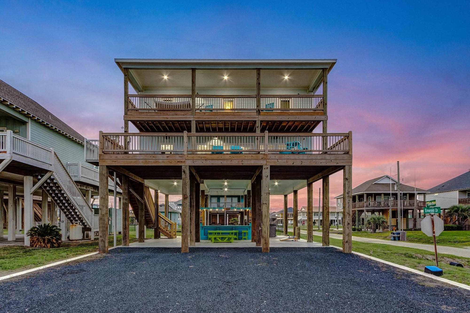Beachfront - Hot Tub - Bbq - 14 Guests Bolivar Peninsula ภายนอก รูปภาพ